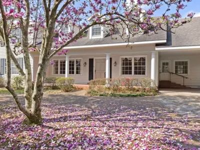 206 Beverly Dr
