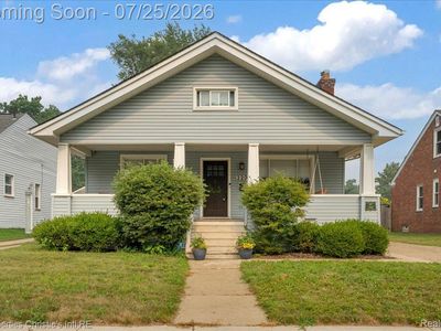 320 Laprairie St