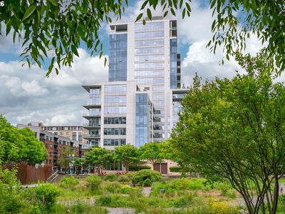 1001 NW Lovejoy St UNIT 1301