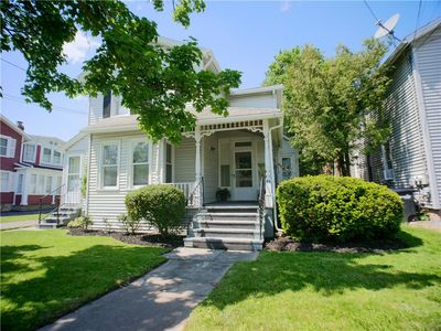 64 Chapin St
