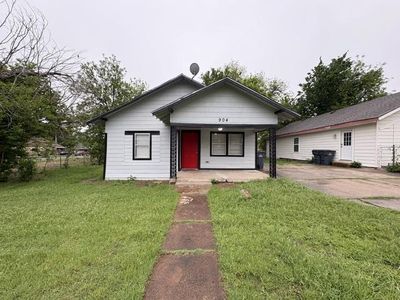 904 SW G Ave