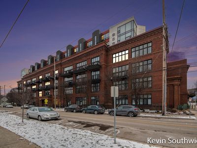 600 Broadway Ave NW APT 125