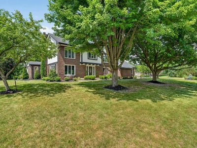 1565 Village Walk Dr