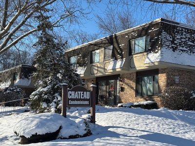 6081 West Calumet ROAD