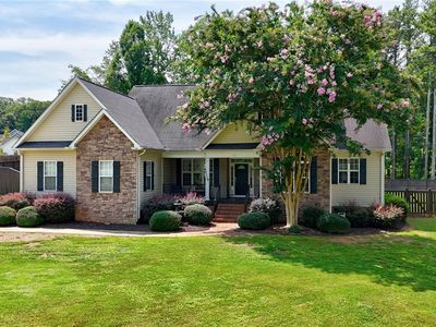 105 Pondstone Ct