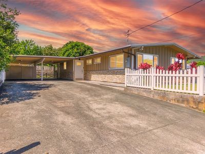 558 Ulumu St
