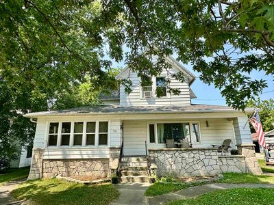 403 Main St
