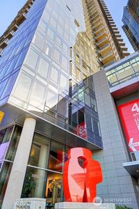 500 106 Avenue NE #2211