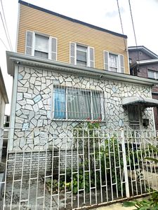105 Hale Avenue