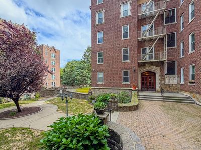 1428 Midland Avenue #3H