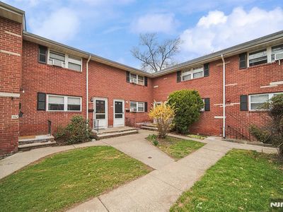 295 Tenafly Rd APT I