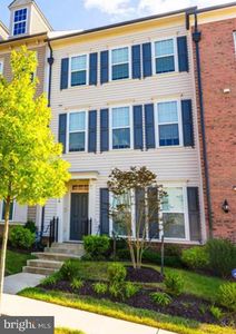 Property at 207 Almond Dr, Stafford, VA