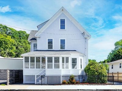 20 Beach St