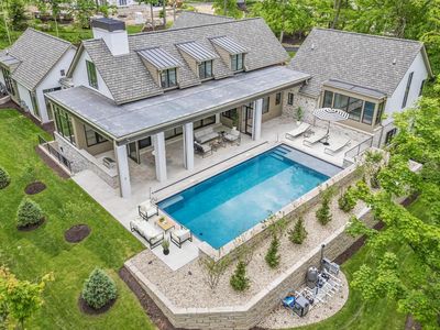 1572 North Creekside LANE