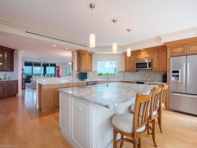 7425 Pelican Bay BLVD #506