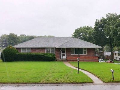 Property at 3601 W Nickell Ter, Saint Joseph, MO