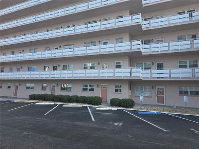 6025 Shore Blvd S APT 105
