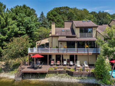 211 Lake Terrace Dr