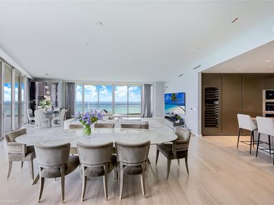 18975 Collins Ave Unit 2500