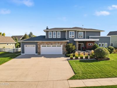 1485 Kings View Dr