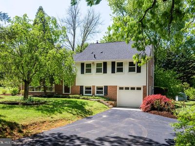 Property at 824 Old Eagle School Rd, Wayne, PA