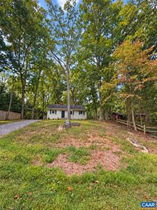 596 N Lakeshore Dr