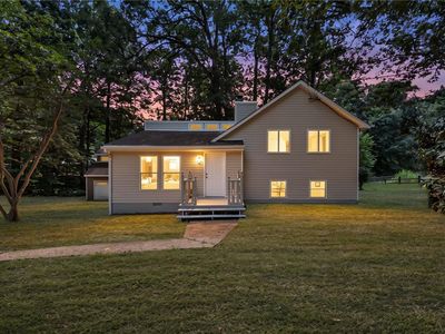 162 E Rexford Dr