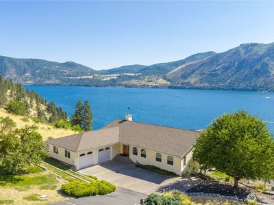 3035 Lakeshore Road
