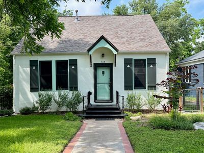 605 Texas Ave