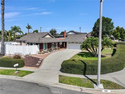 915 Carlson Dr