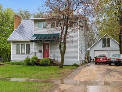 1623 York Ave
