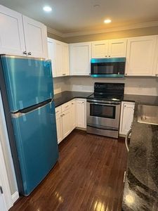 10 Crowninshield St Unit 306