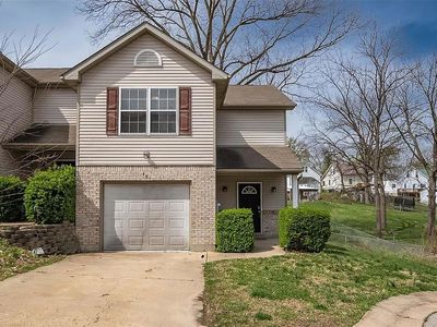 401 Birchwood Ct