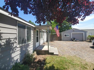 966 N 59th Ave