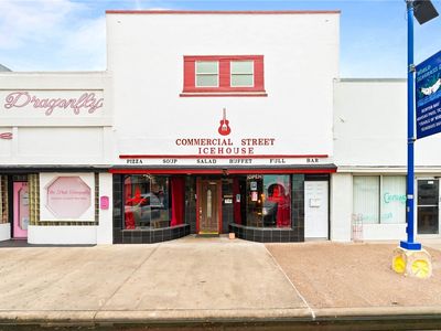 337 S Commercial St