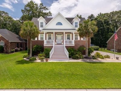 8730 Alexandria Dr