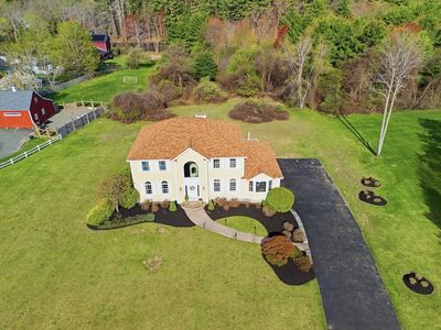 10 Haymeadow Rd