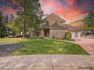 916 Laredo Ct