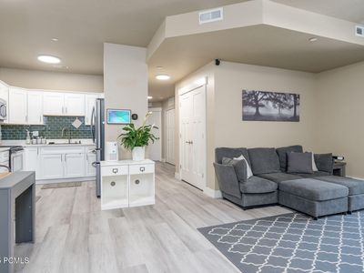 1059 S 500 E UNIT C201