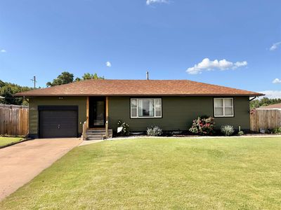 632 W G Ave