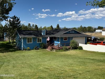 1438 Topaz Ln