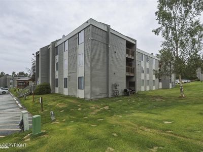 4660 Reka Dr APT D18