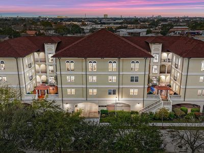 7134 Mapleridge St Unit 3G