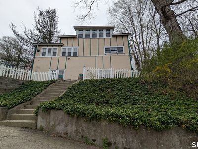 33 Baltic Heights