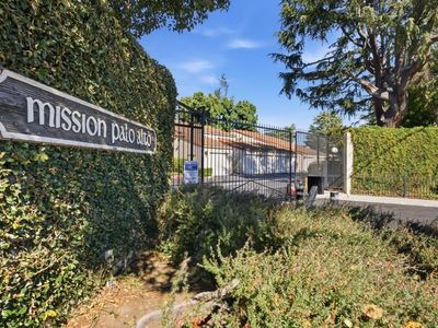 123 Mission Dr
