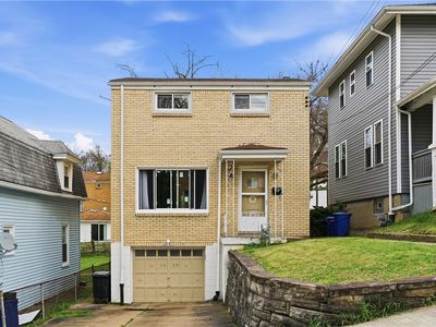 1329 Fallowfield Ave