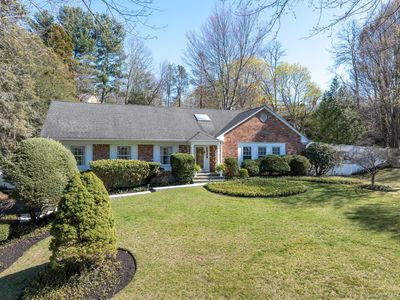 32 Fairway Place