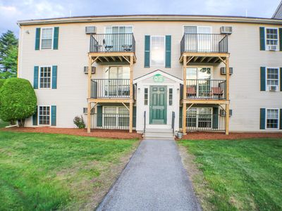 1702 White Cedar Boulevard