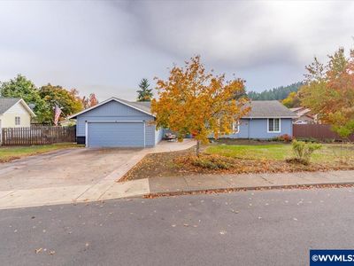 1393 SW Alexander Dr