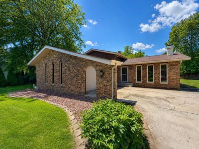 10008 Garfield Ct